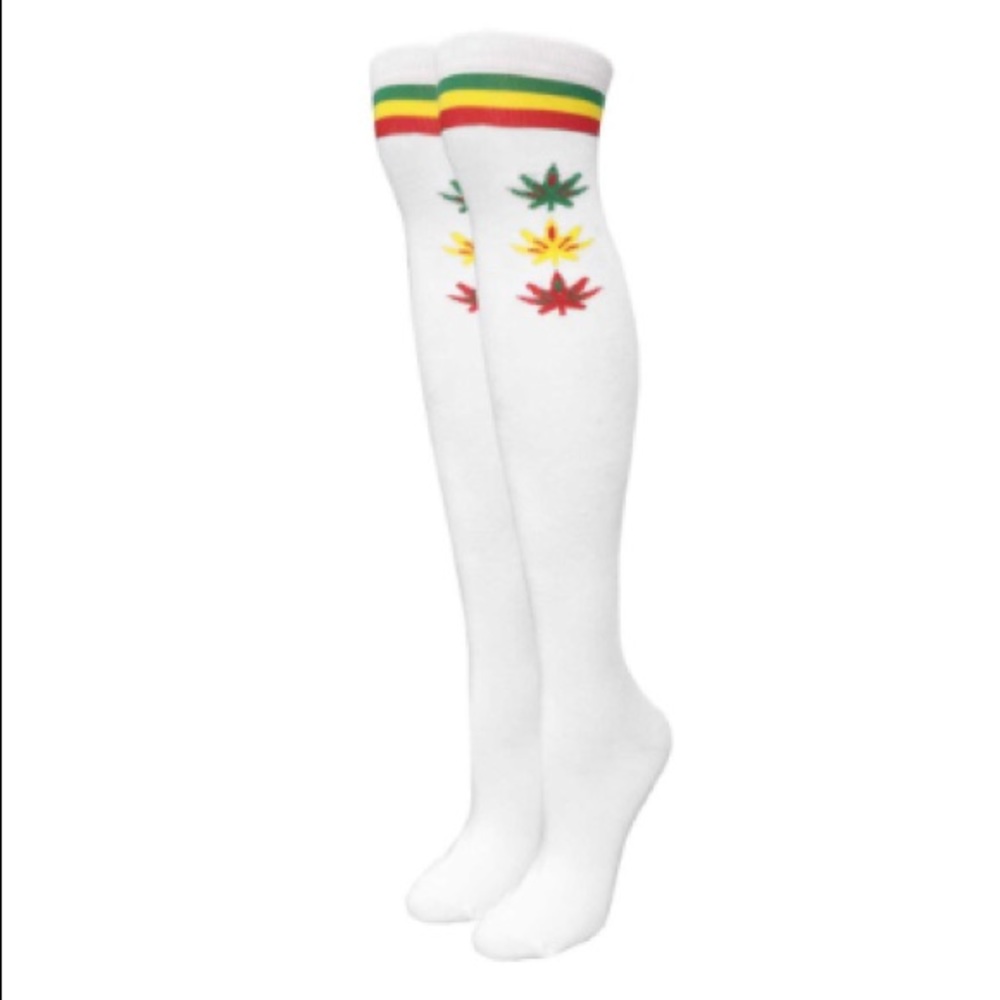 Rasta 3 leaf over the knee socks